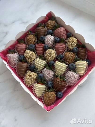 Клубника в шоколаде коробочка