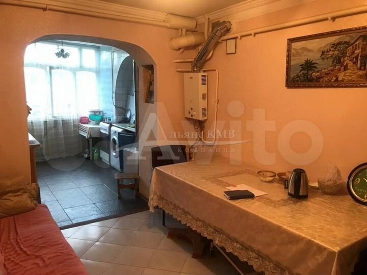 3-к. квартира, 107 м², 1/3 эт.