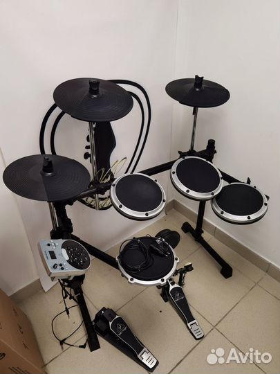 Электронные барабаны Behringer XD8USB