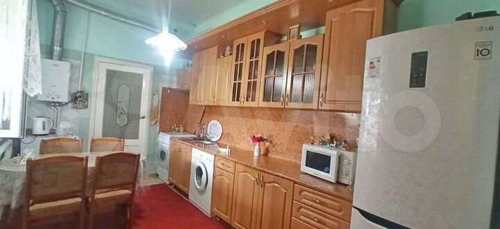 Дом 141 м² на участке 9 сот.