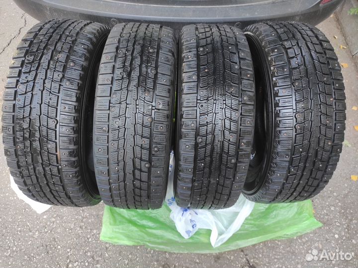 Dunlop SP Winter Ice 01 225/65 R17 102T
