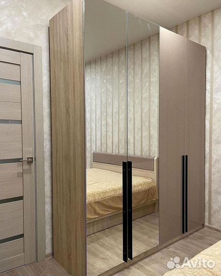 Красивый шкаф купе