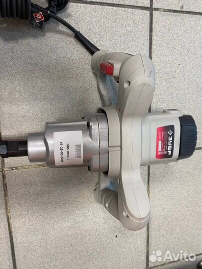 Миксер строительный Зубр 1050 Вт, 2 скорости (мр-1