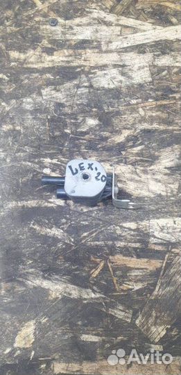 Клапан вакуумной топливной системы Lexus Is 2 2.5