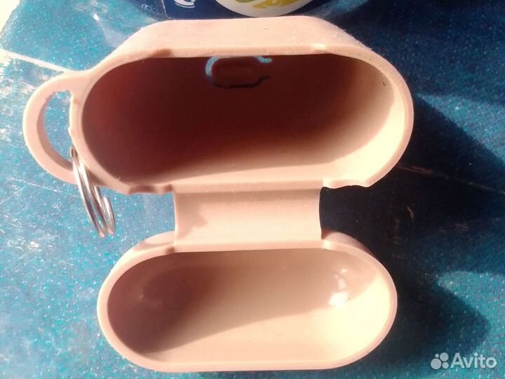 Чехол для наушников i12