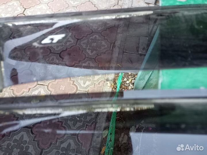 Защита на дверь автомобиля