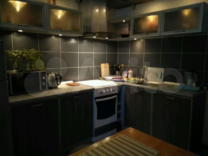 2-к. квартира, 53 м², 3/10 эт.