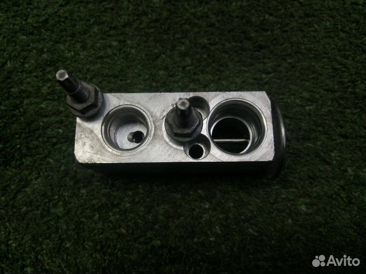 Клапан кондиционера Mercedes Glk