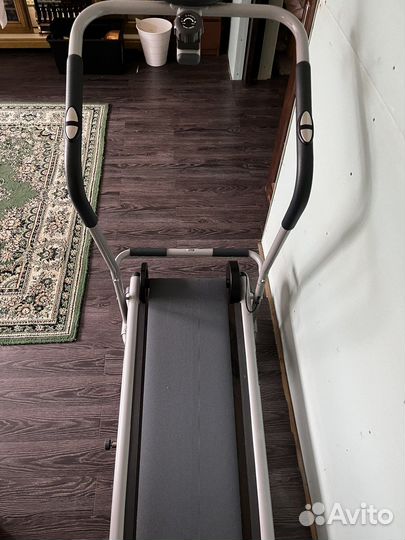 Механическая беговая дорожка