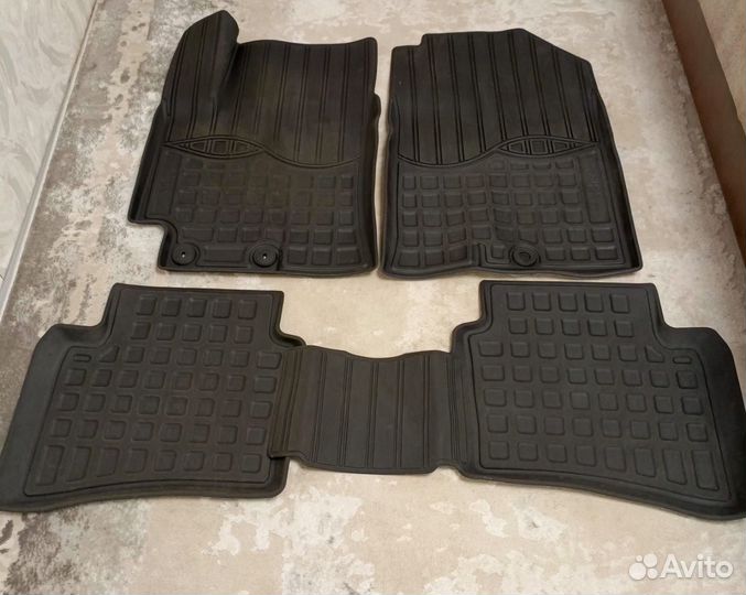 Коврики на Hyudai Solaris 2