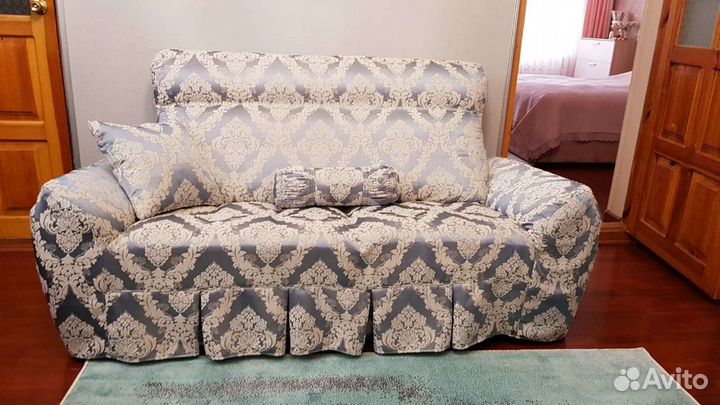 Чехлы на диваны