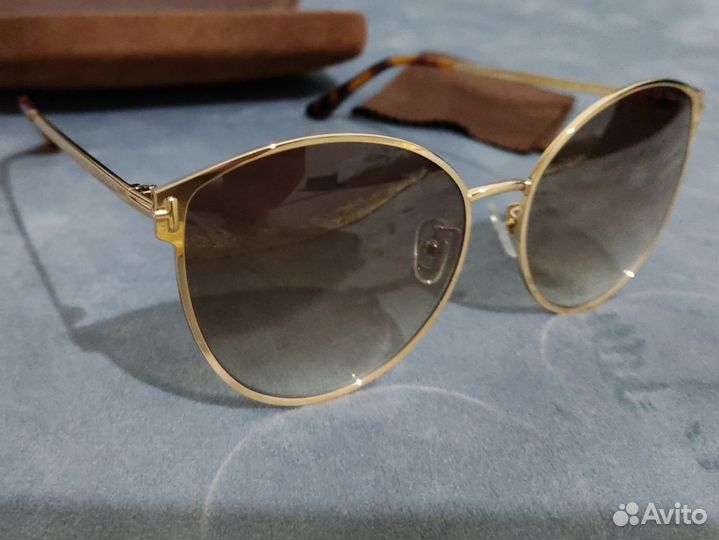 Солнцезащитные очки