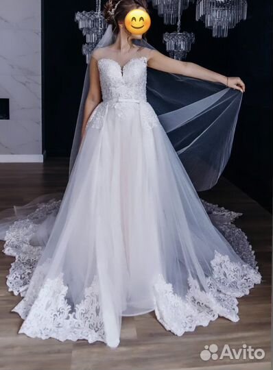 Свадебное платье