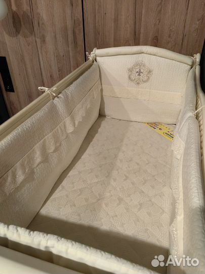 Кроватка детская с пеленальным комодом