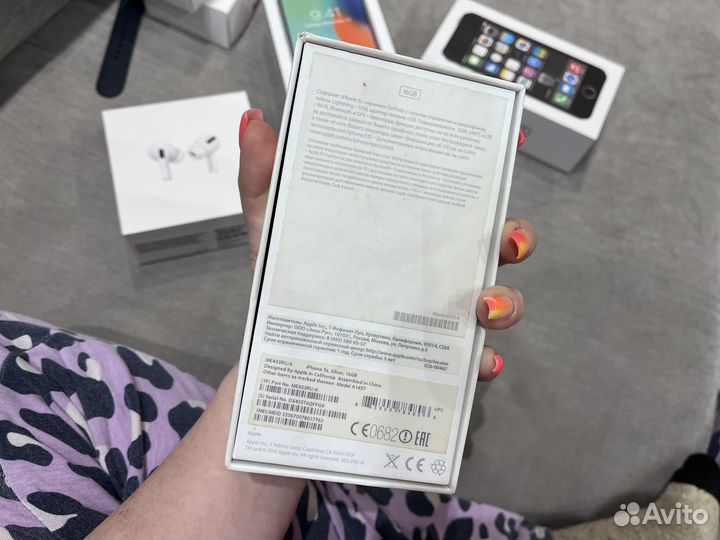 Коробки от техники apple