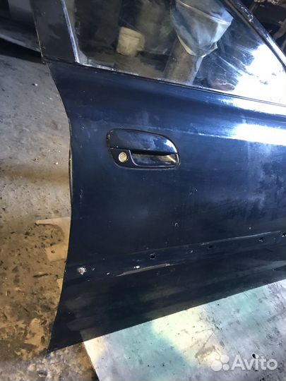 Дверь передняя правая Hyundai elantra