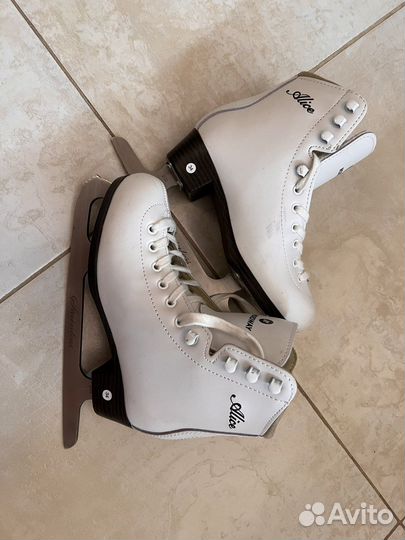 Коньки фигурные