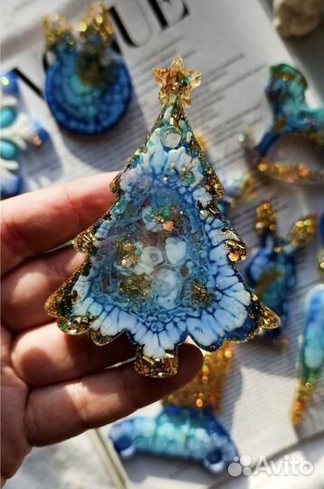 Елочные игрушки из эпоксидной смолы