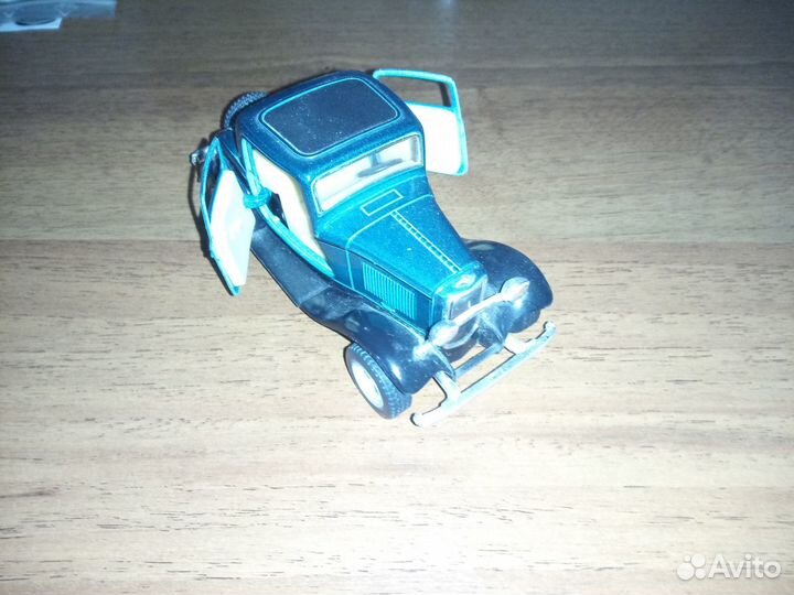 Модель Ford 1932 Window Coupe