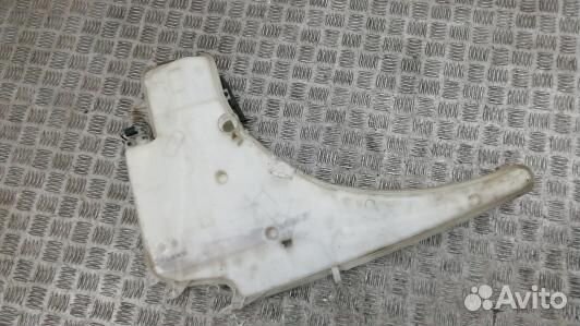 Бачок омывателя BMW 3 E90/E91 (89S37NL01)