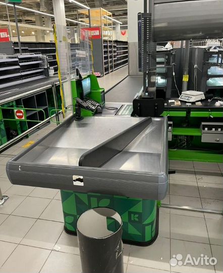 Кассовый стол