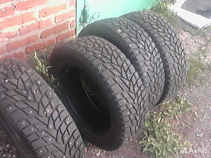 Dunlop SP Winter Ice 02 205/60 R16