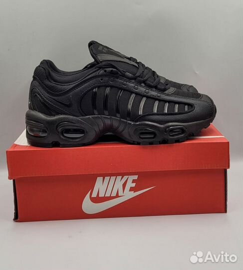 Кроссовки Обувь Ботинки Nike Air Max Tailwind 4