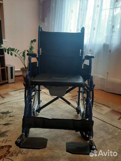 Кресло-коляска инвалидное