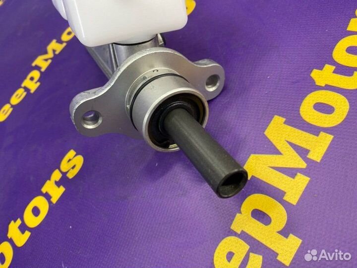 Главный тормозной цилиндр Toyota Corolla NZE120