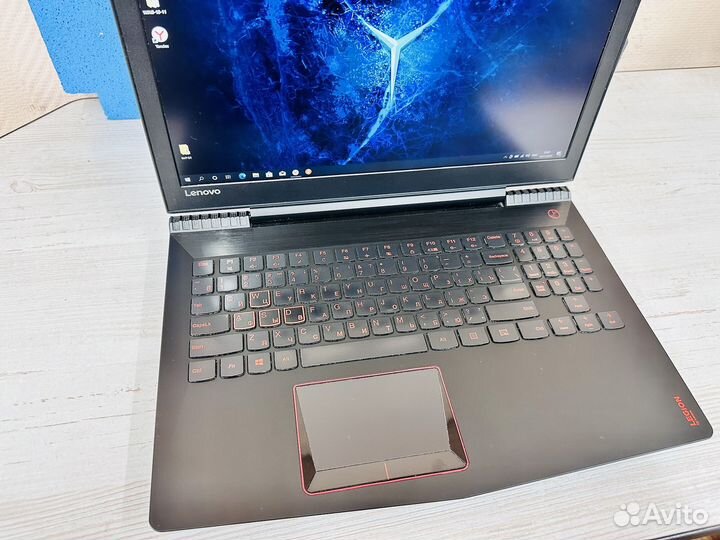 Игровой ноутбук Lenovo y520