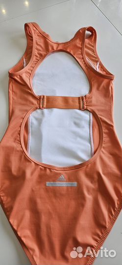 Продам новый купальник Adidas 32р