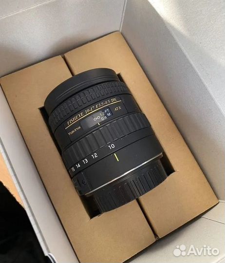 Tokina 10-17mm f/3.5-4.5 Fish-Eye Canon