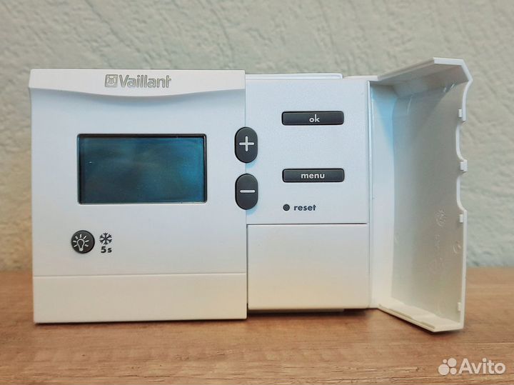 Терморегулятор Vaillant VRT 250 комнатный