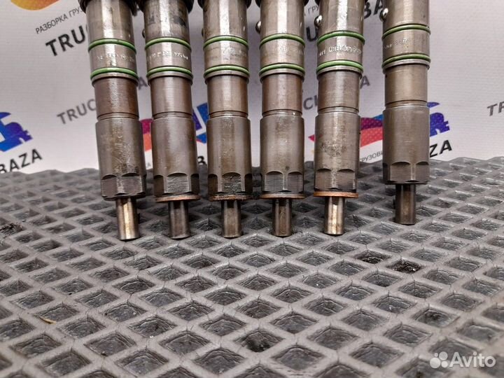 1387056 Форсунка топливная (комплект)