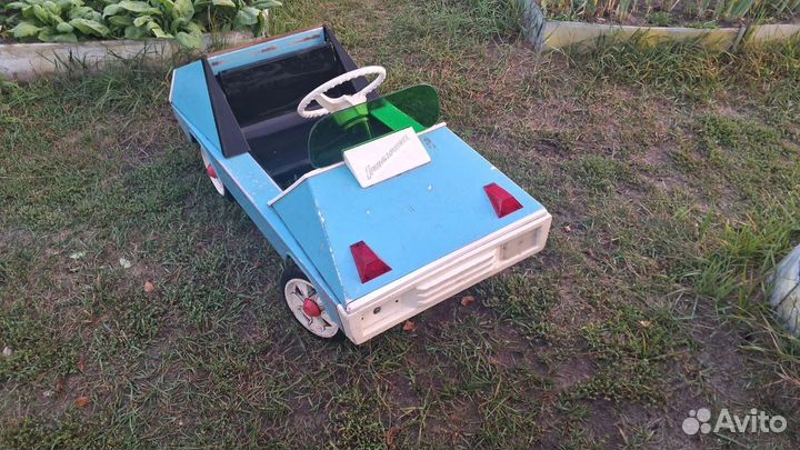 Педальная машинка СССР оренбуржец