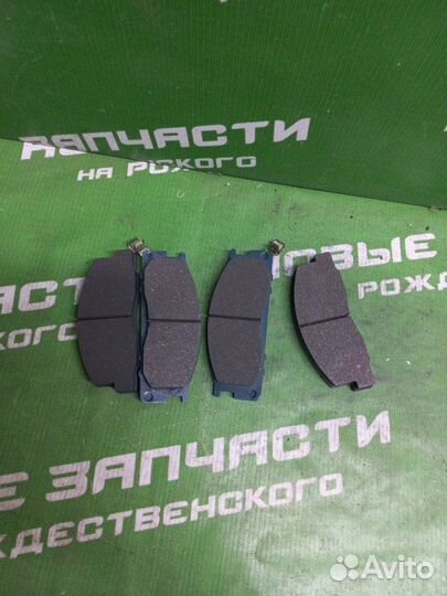 Передние тормозные колодки Toyota Town Ace 1985