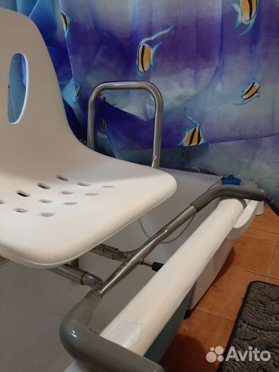 Сиденье для ванны поворотное