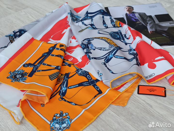 Платок шелковый Hermes ручная подгибка