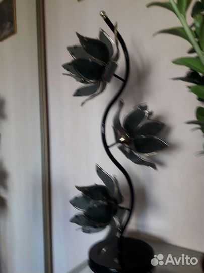 Светильник настольный