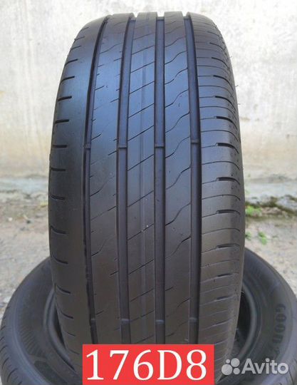 Goodyear EfficientGrip Performance 2 215/55 R17 98L