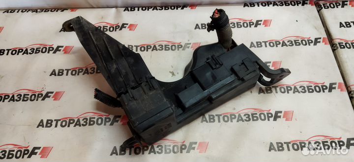 Geely emgrand EC7 Блок предохранителей моторный