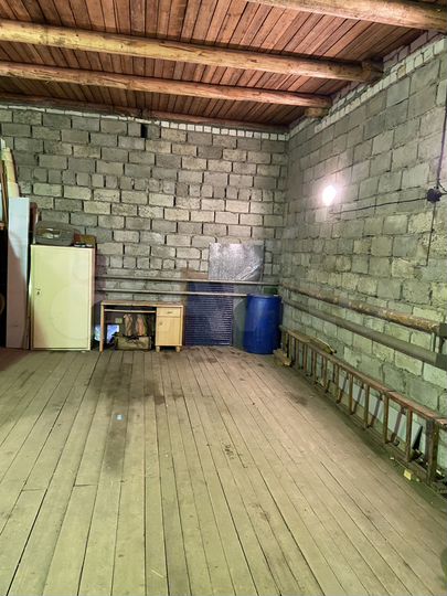 Гараж, > 30 м²