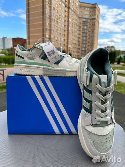 Кроссовки adidas forum low