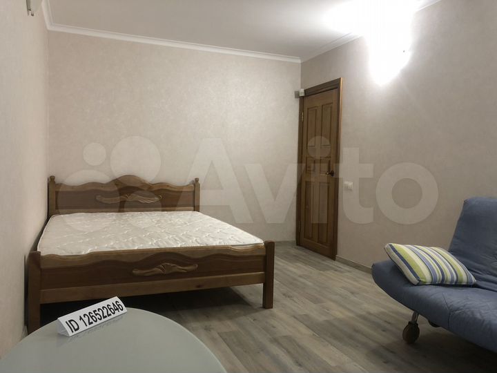 2-к. квартира, 53 м², 1/5 эт.