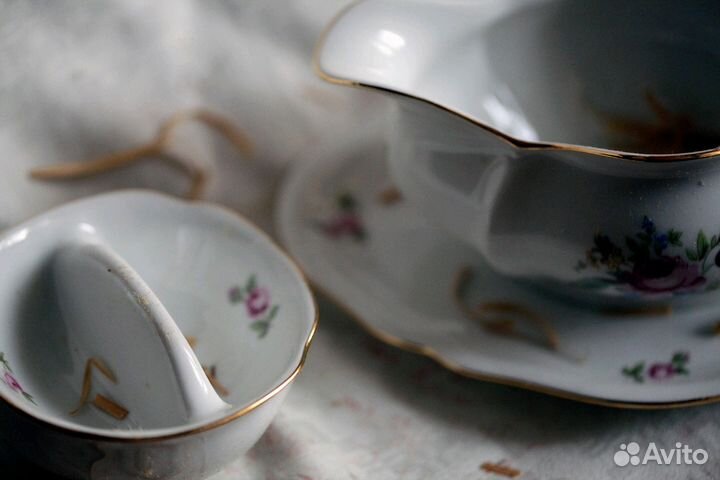 Сервиз антикварный.столовый.новый