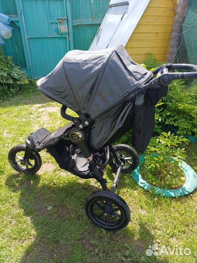 Коляска прогулочная