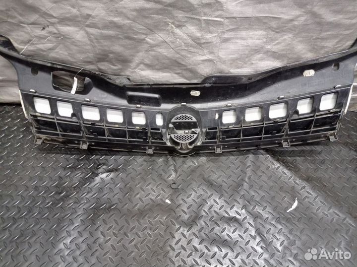 13149465 Решетка радиатора Opel Astra H
