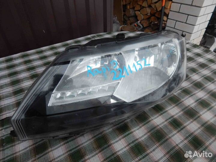 Фара левая Skoda Rapid 1 поколение рестайлинг (201