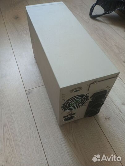 Истoчник беcпeребойного питания skat-UPS 1000 ватт