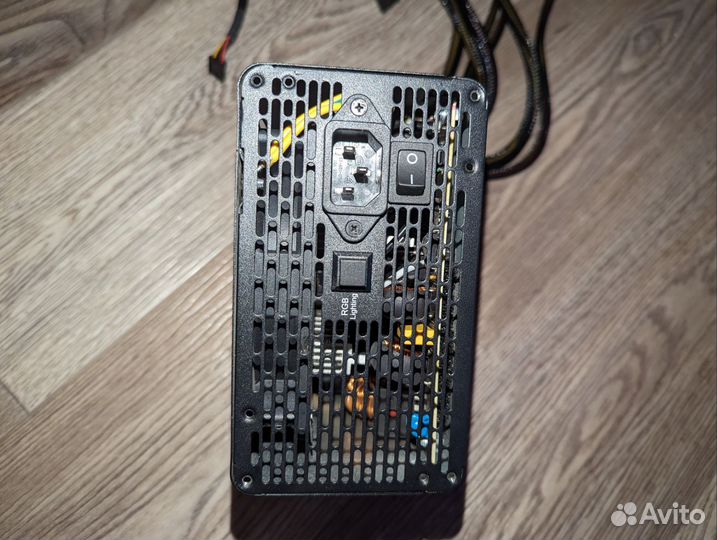 Блок питания thermaltake smart RGB 700w